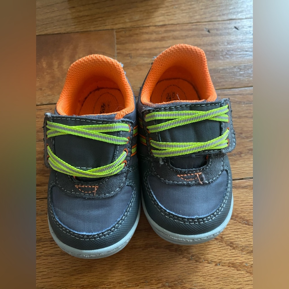 Surprize by Stride Rite Sneakers Size 4c